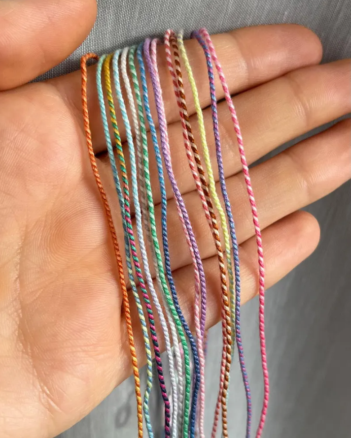 Almas handgjorda armband