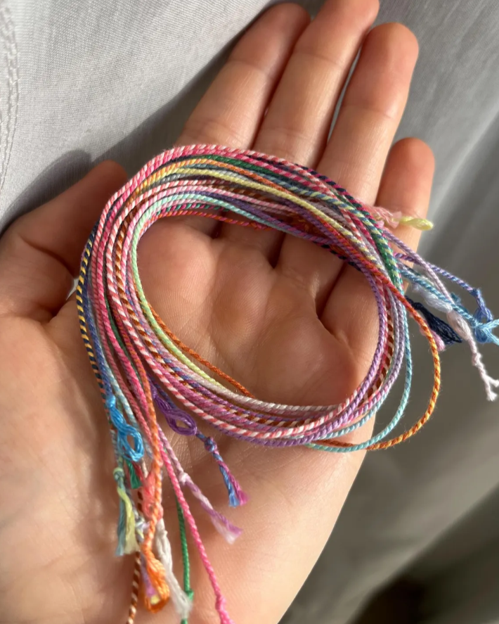 Almas handgjorda armband
